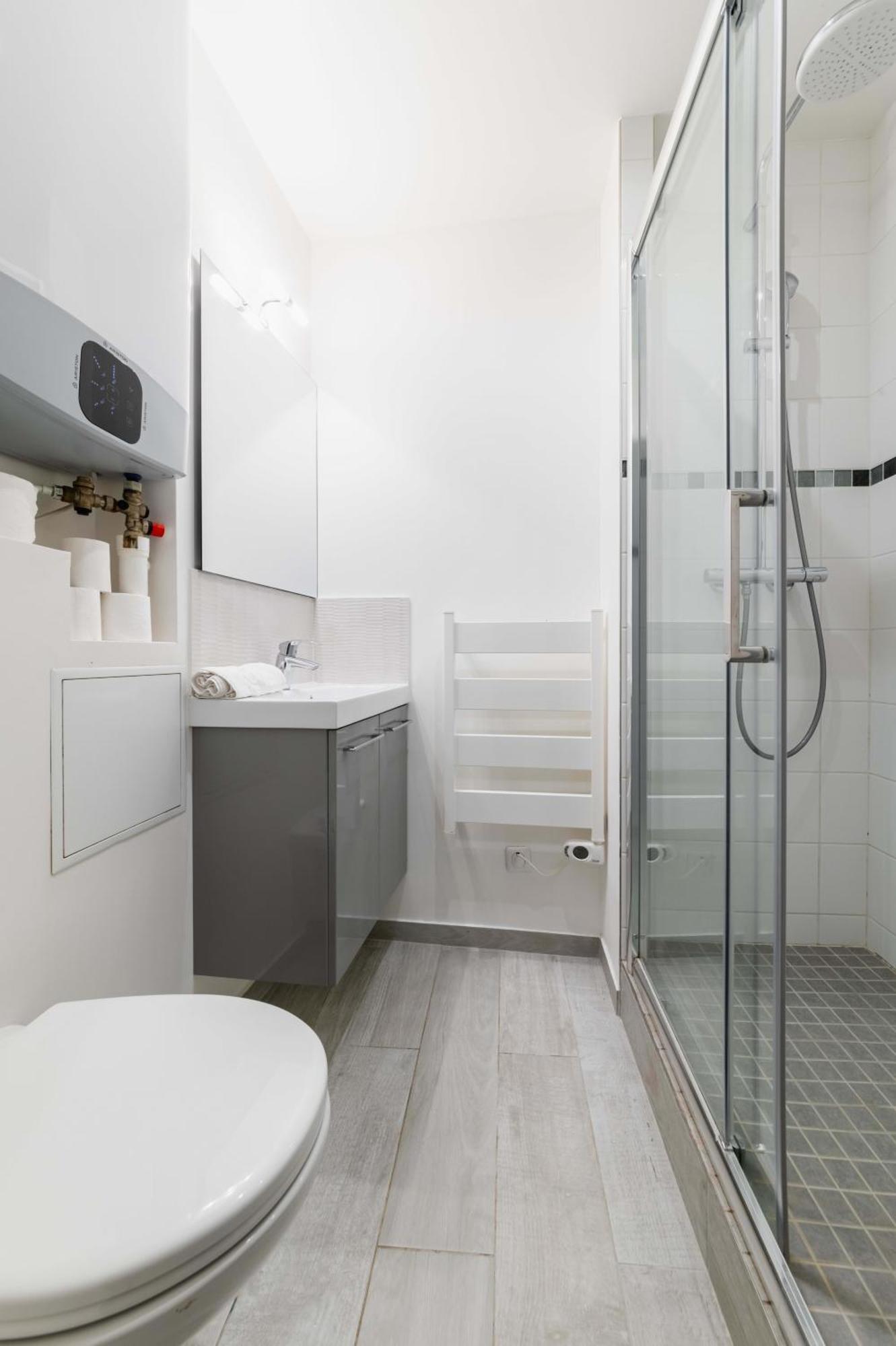2 Pieces Renovee A Neuf Paris 5 - 4P - Flat-Guest Apartment Ngoại thất bức ảnh